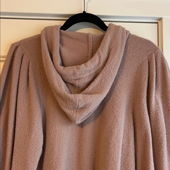 Express Women's Dusty Pink Hooded Sweater - Picture 10 of 11